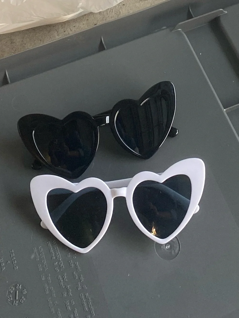 Black and white heart glasses for wedding